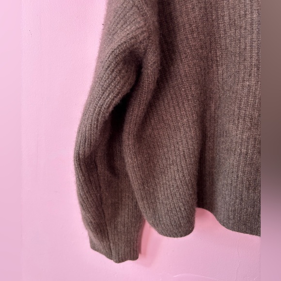 Quince Mongolian Cashmere Fisherman Pullover
Hoodie - Picture 6 of 14